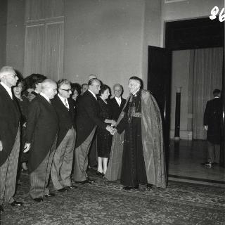 Il Presidente della Repubblica Antonio Segni riceve in udienza i Padri Conciliari partecipanti al Concilio Ecumenico Vaticano II