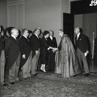 Il Presidente della Repubblica Antonio Segni riceve in udienza i Padri Conciliari partecipanti al Concilio Ecumenico Vaticano II