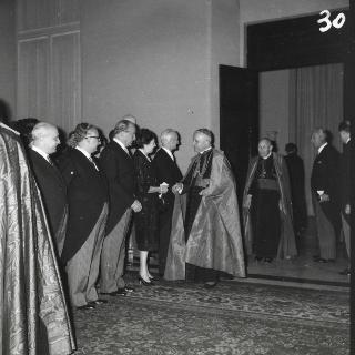 Il Presidente della Repubblica Antonio Segni riceve in udienza i Padri Conciliari partecipanti al Concilio Ecumenico Vaticano II