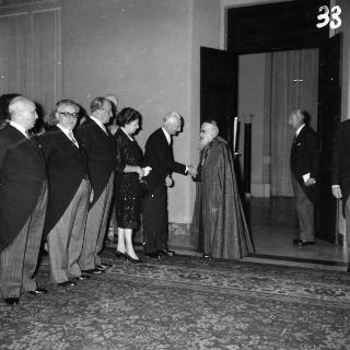 Il Presidente della Repubblica Antonio Segni riceve in udienza i Padri Conciliari partecipanti al Concilio Ecumenico Vaticano II