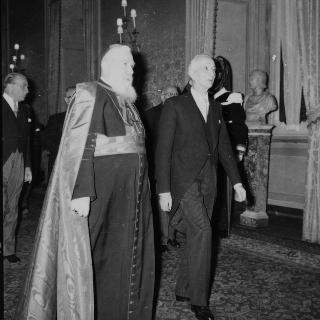 Il Presidente della Repubblica Antonio Segni riceve in udienza i Padri Conciliari partecipanti al Concilio Ecumenico Vaticano II