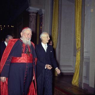 Il Presidente della Repubblica Antonio Segni riceve in udienza i Padri Conciliari partecipanti al Concilio Ecumenico Vaticano II